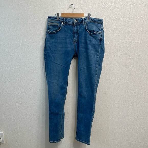 Zara jeans - Picture 1 of 3